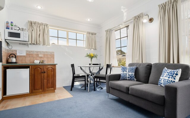 Swansea Cottages & Lodge Suites