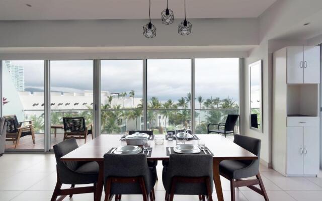 Exquisite 2BR w beach & pool in Puerto Vallarta