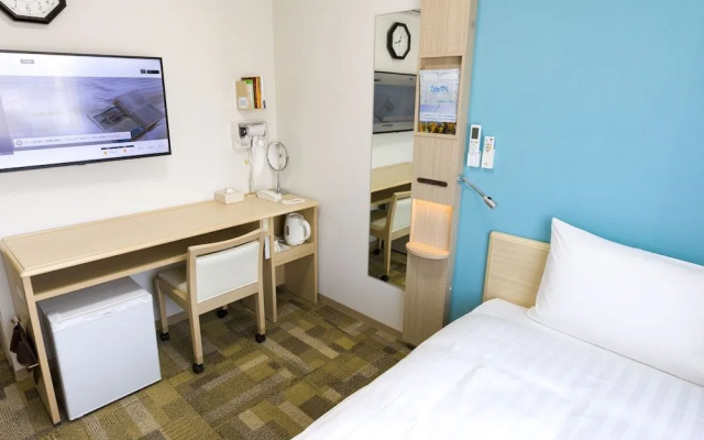 Toyoko Inn Tozai-sen Kiba-eki