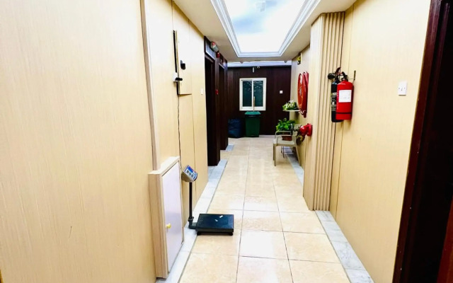 Al Ahrar Hotel