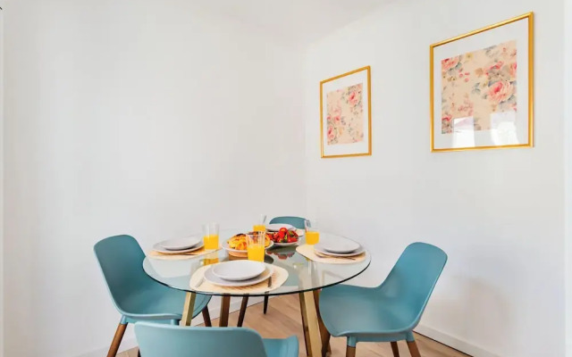 Seaside Modern Flat I Historical Cascais