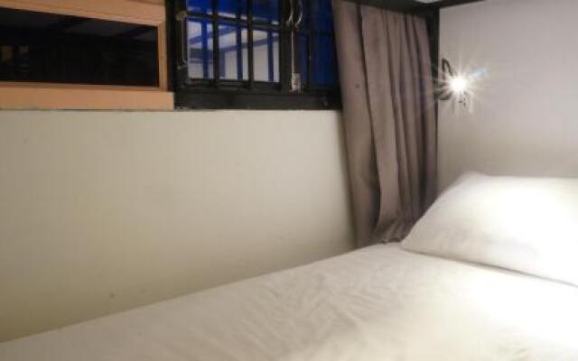 40K Dorm