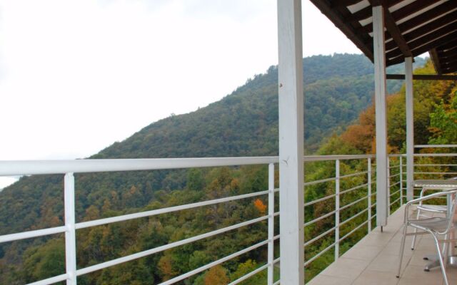 House Daniele Cademario