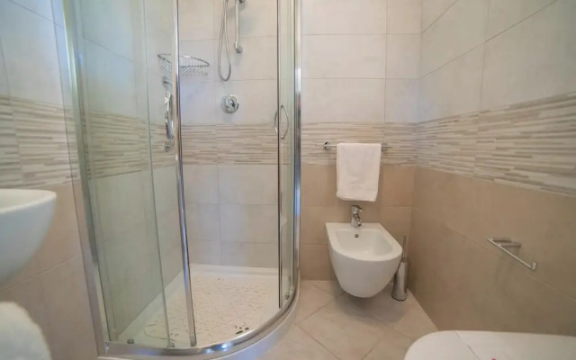 Le Onde Apartment 1 With Pool and Sea