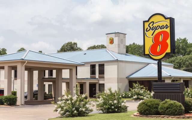 Super 8 by Wyndham Indianola