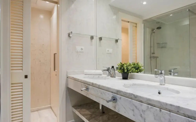 La Alcazaba Sleek Apartment in Marbella - Ref M48