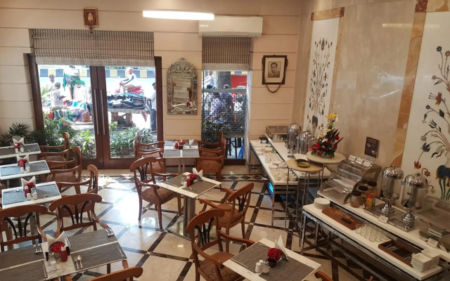 Residency Hotel Fort