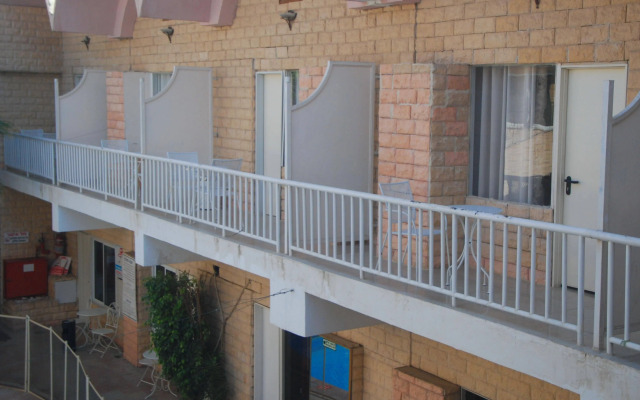 Maman Hotel