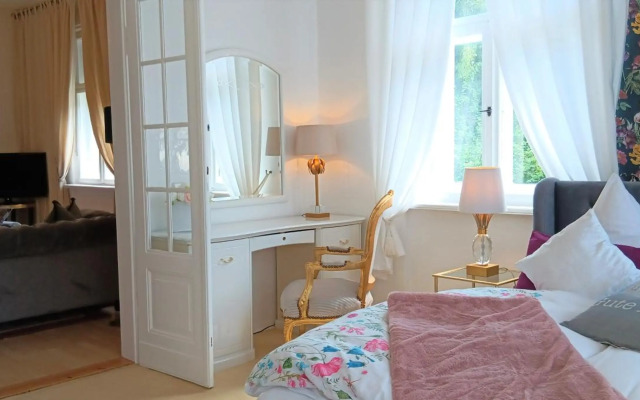 VILLA FREIA Dresden & Großer Garten Wohlfühlfactory by Freia