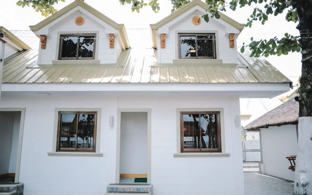 Villa Excellance Beach & Wavepool Resort
