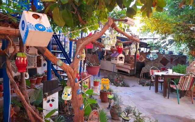 Antonios Motel