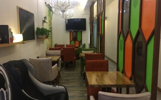 7 Days Premium Hotel Shanghai Xujiahui Longhua Road Metro station