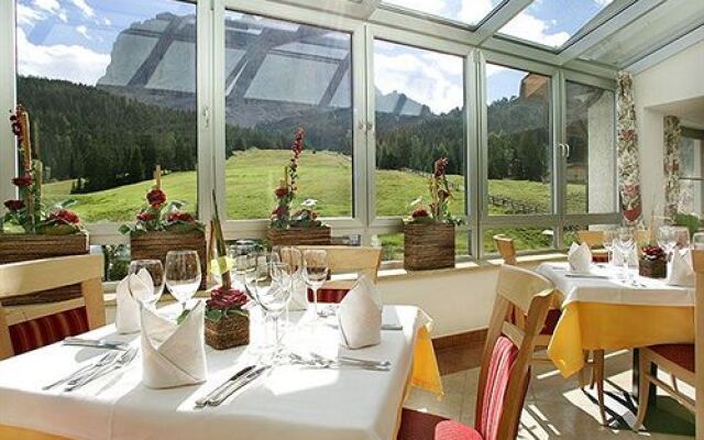 Hotel Plan De Gralba