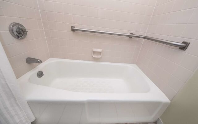 Bella Vista Hotel & Suites