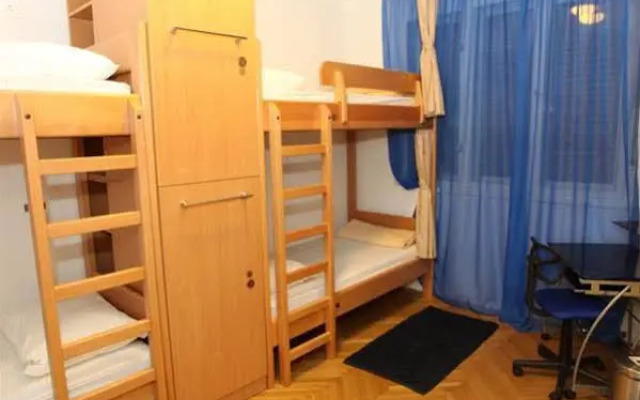 Tchaikovsky Hostel Split