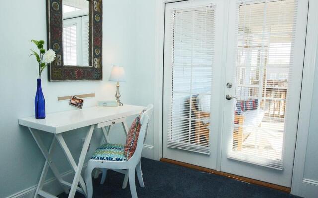 Nexta C by Oak Island Accommodations