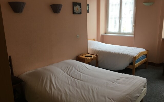 Hotel - Restaurant La Brochetterie