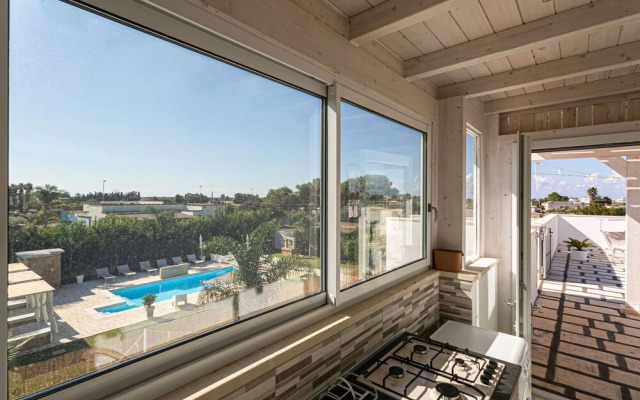 Bilocale con piscina a 500 m dal mare