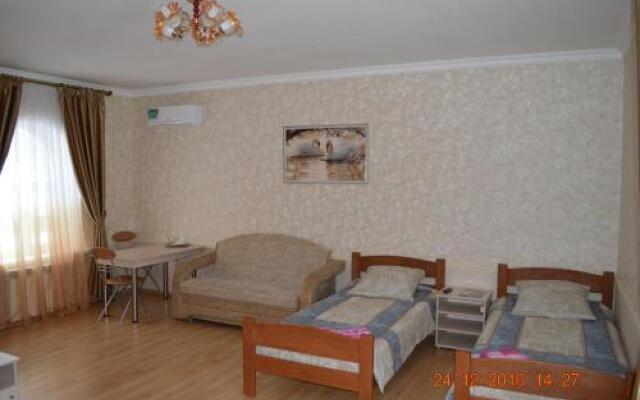 Guesthouse Taymirskaya 12