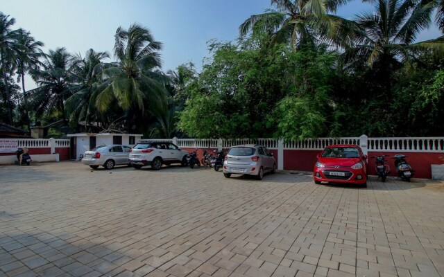 OYO 10973 Home Exotic 2BHK Pool View Siolim
