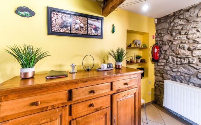Modern Cottage in Rochefort with Private Garden