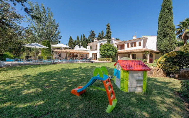 Villa Can Toni in Port de Pollen a