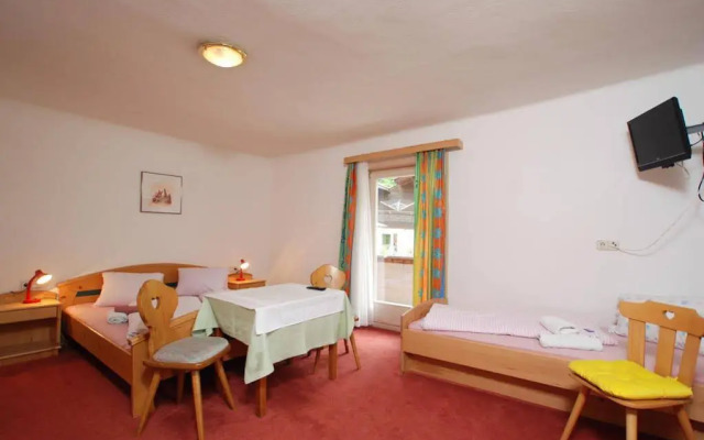 Landhaus Alpenrose - Feriendomizile Pichler