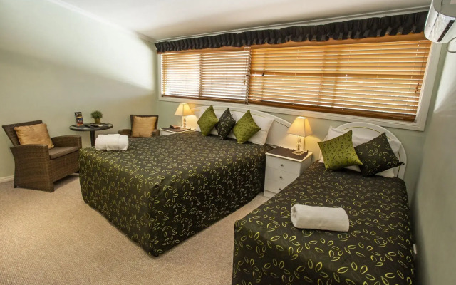 Ainslie Manor B&B