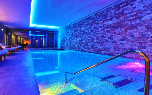 Jupiter Marina Hotel - Couples & Spa