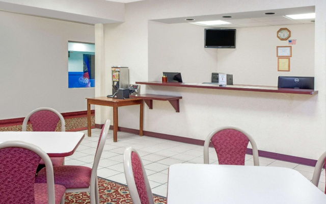 Quality Inn Sawyer