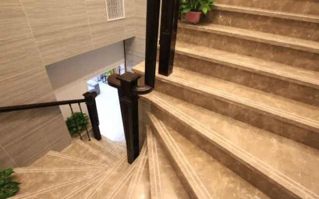 Zsmart Zhishang Hotel (Shanghai Xinhua Hospital Jiangpu Road Subway Station)