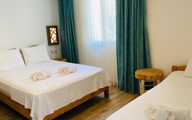 Ceneviz Hotel