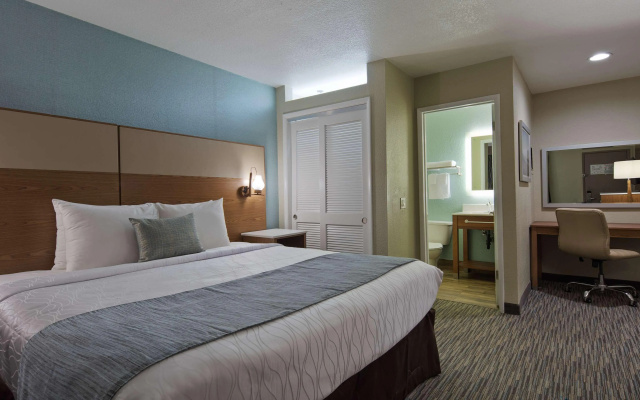 Best Western Carlsbad by the Sea