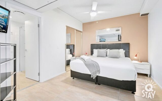 Sierra Grand Broadbeach  Q Stay