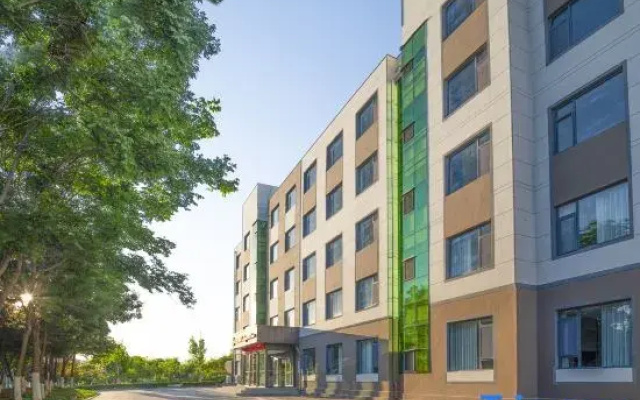 Magnotel Hotel (Yantai Penglai Bus Station Dengzhou Road)