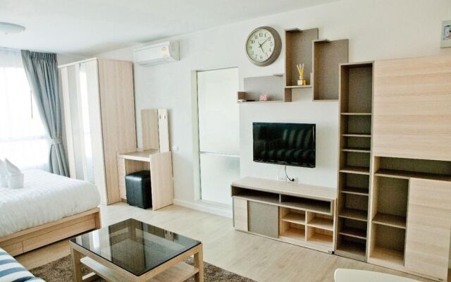 Baan Peang Ploen A712 by Huahin Holiday Condo