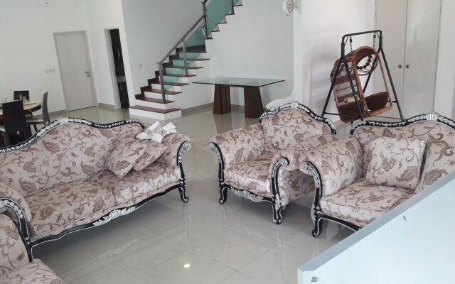 Clover MyHomestay Cyberjaya