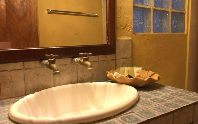 Panama House Bed & Breakfast