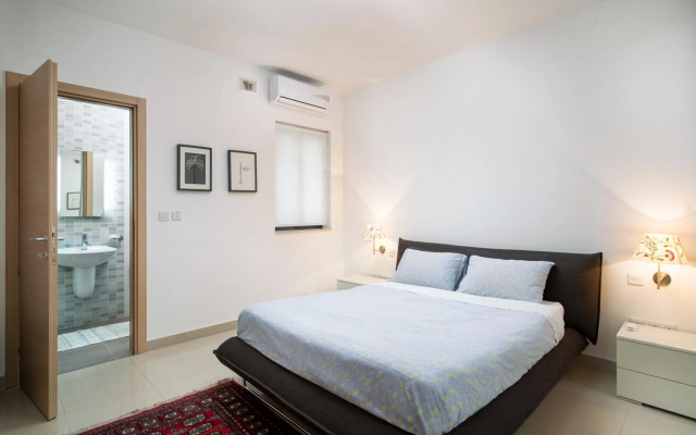 Belmonte Heights - Luxury 3 Bedroom Apartment