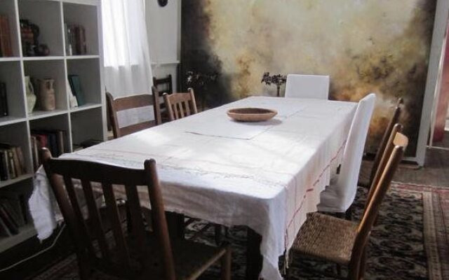 Church Des Artistes Guest House