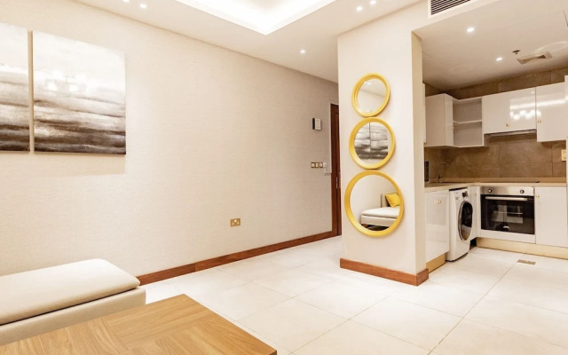 Abraj INN Royal 3