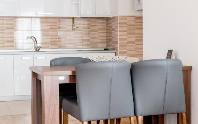 Malak Apartments