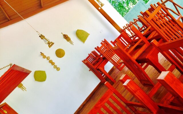 Airport resort