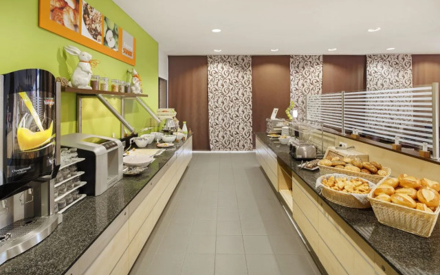 Holiday Inn Express Düsseldorf City North by IHG