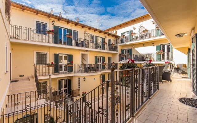 Aurelia Vatican Apartments