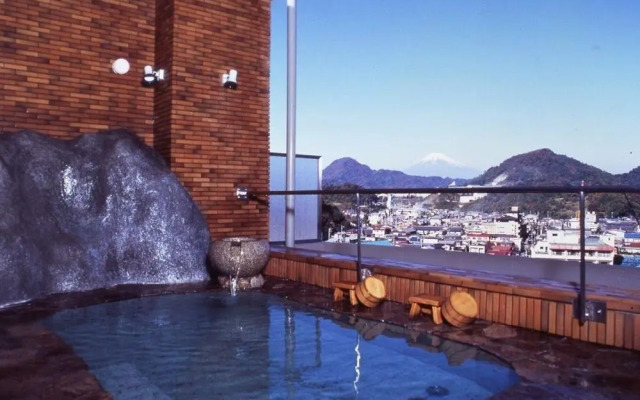 Izu Nagaoka Onsen Sanraku No Yado Sakaya