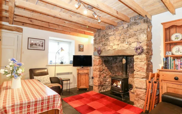 White Lilac Cottage