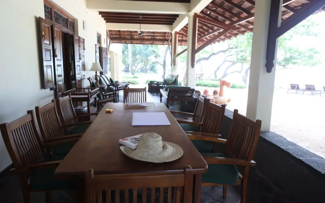 South Point Abbey Whole Villa 4 Bedroom (Sleeps 9)