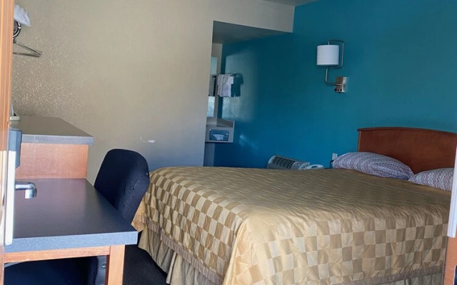 Lone Pine Budget Inn