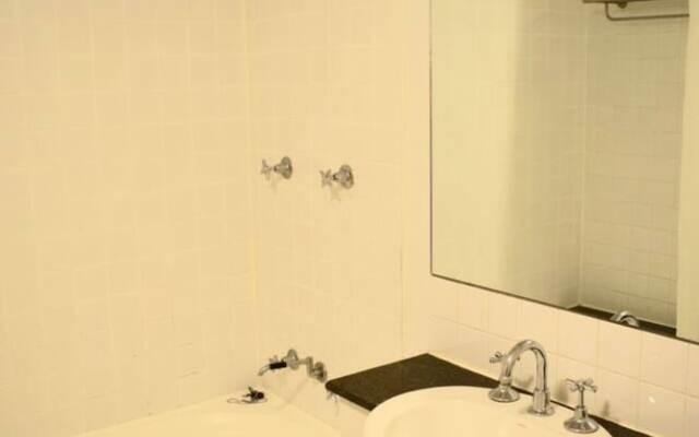 1 Bedroom Apartment in Great Location